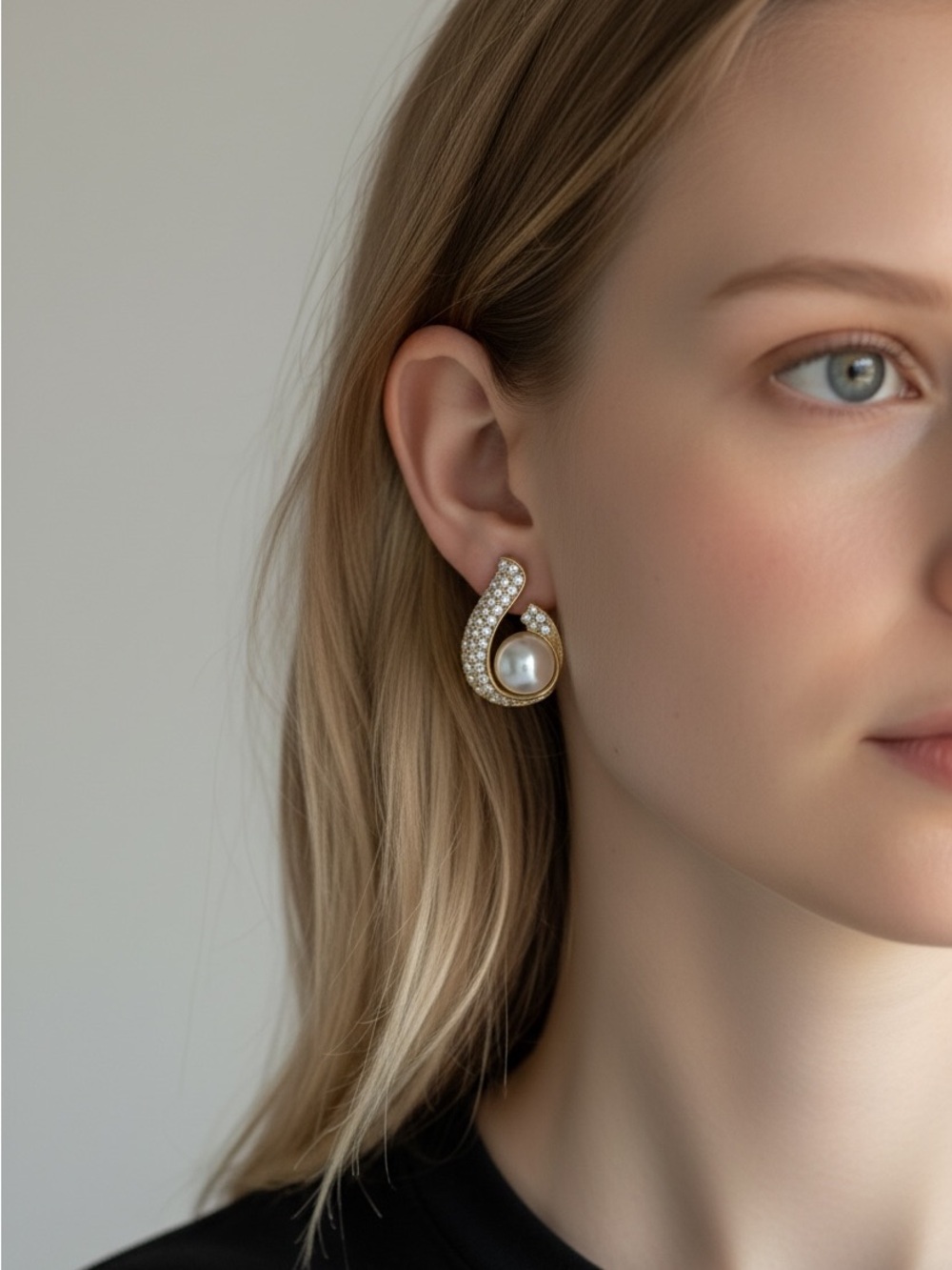 10/3 Gold Pearl and Crystal Drop Earrings - Elegant Women's Jewelry